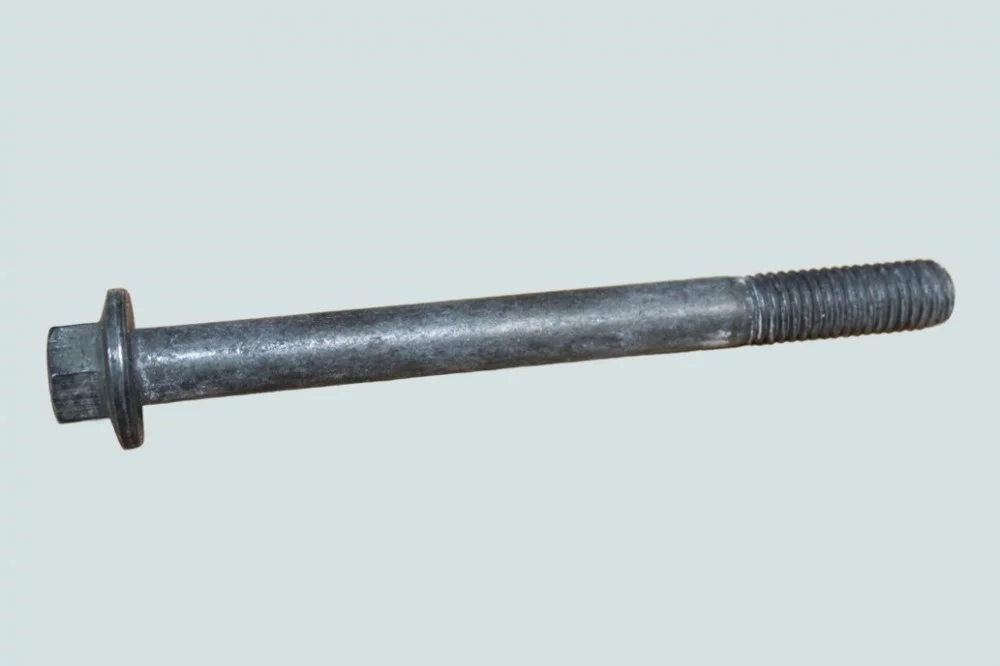 фото болт   м8х 90х 1,25 (крепления впускного коллектора) isf3.8 3913366 