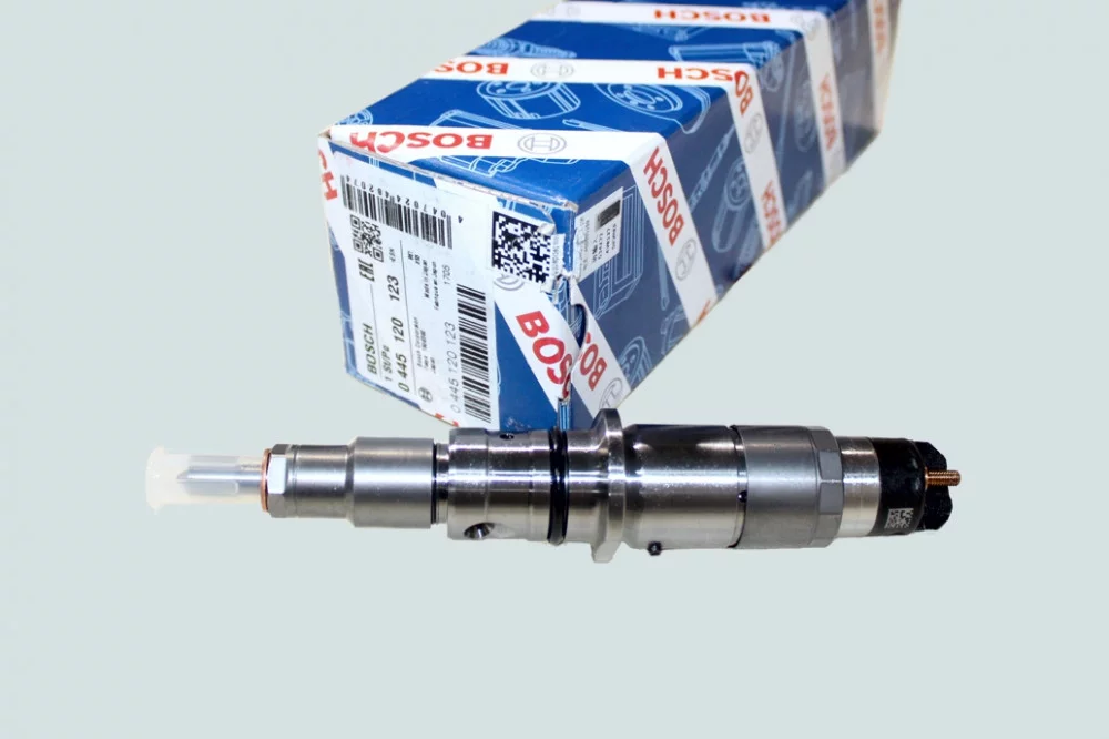 купить Форсунка топливная Е-3 V=4.5, 6.7 CM2150 (ISBe, ISDe) 4937065 0445120123А DVMARK