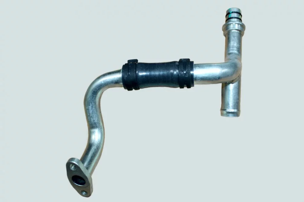 фото трубка слива масла с турбины (isf3.8) foton из трех 5263842+5253733+5265252 5265251 